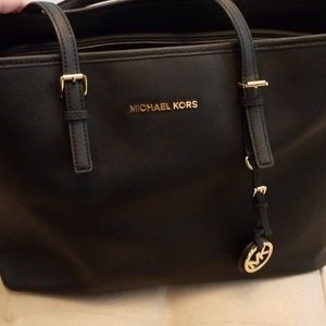 Michael Kors Jet Set Tote